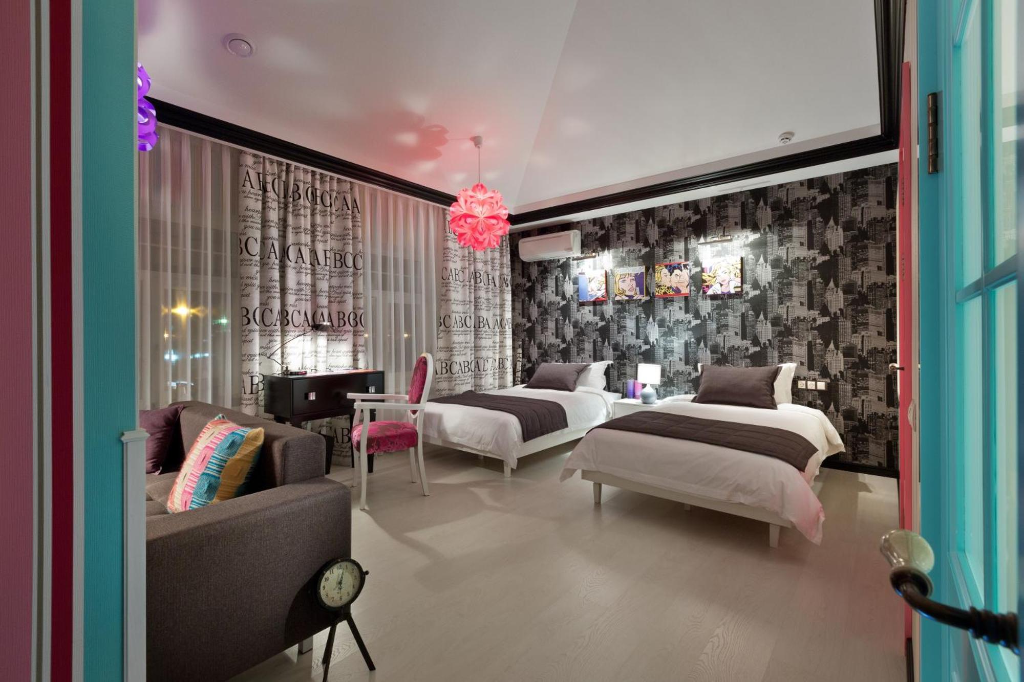 De Gaulle Boutique Hotel คาร์คิฟ ภายนอก รูปภาพ