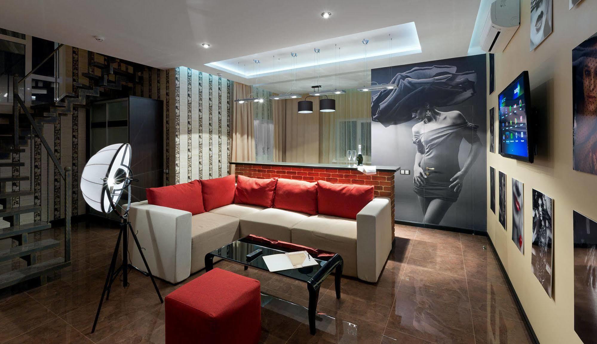 De Gaulle Boutique Hotel คาร์คิฟ ภายนอก รูปภาพ