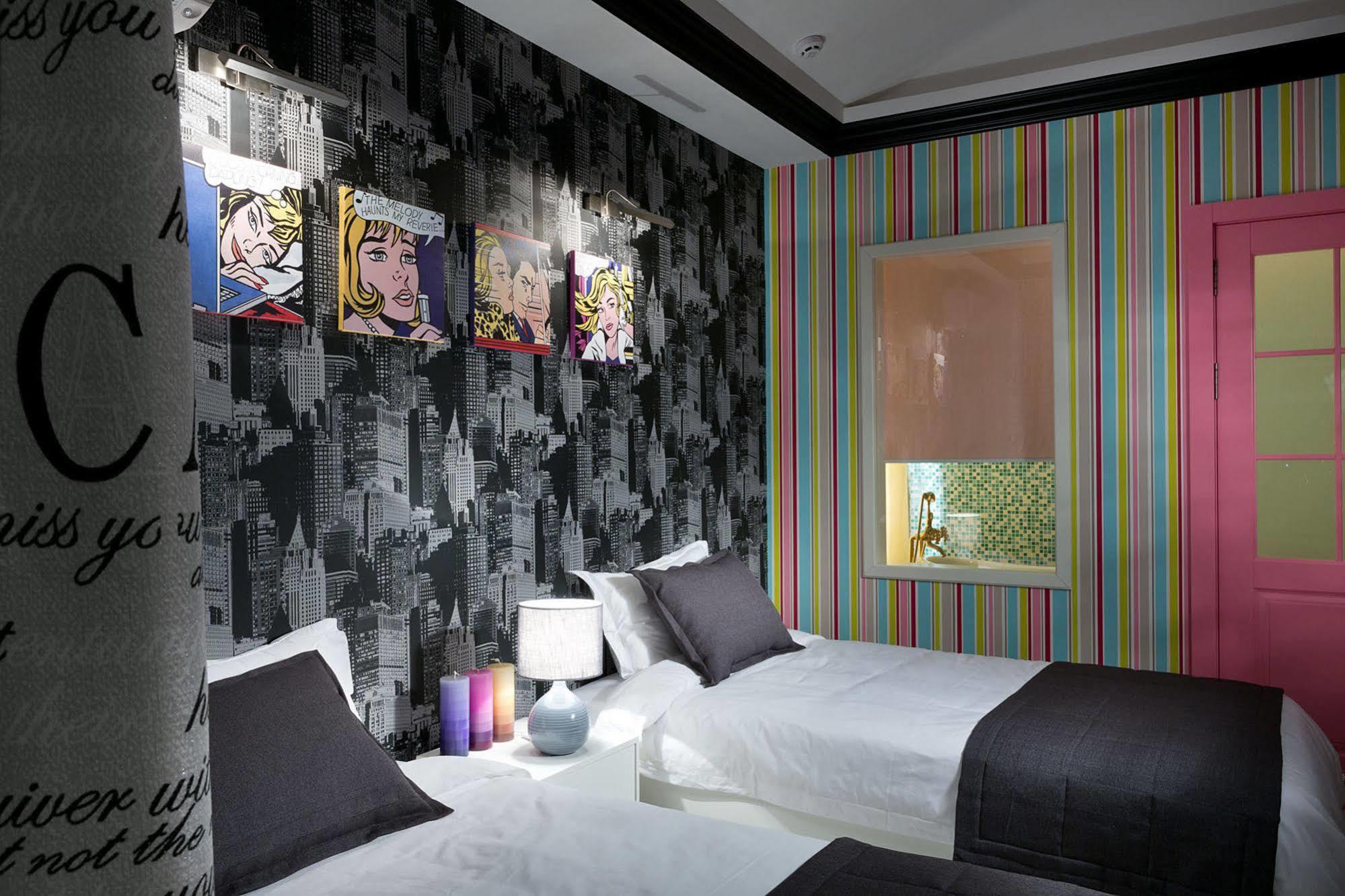 De Gaulle Boutique Hotel คาร์คิฟ ภายนอก รูปภาพ